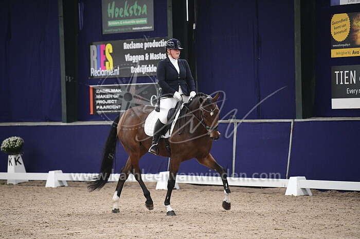 Kelly Outhuijse - Fuerst Olliver