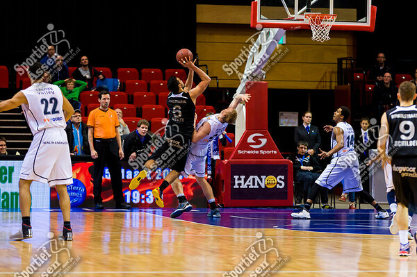 GasTerra Flames vs SPM Shoeters 4 maart 2014